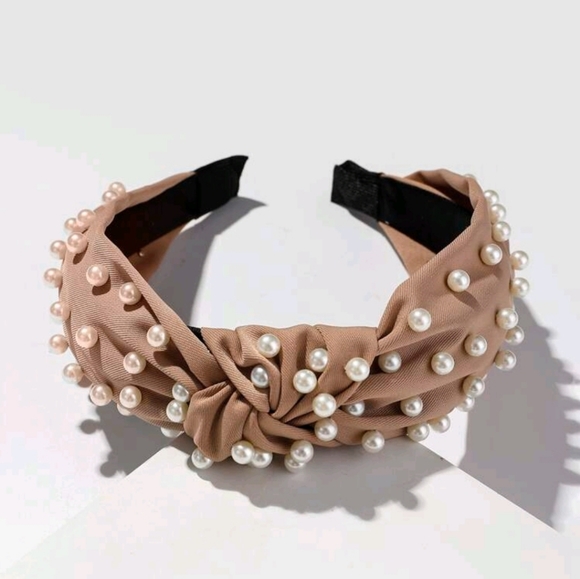 Knot design headband with riveted pearls - Picture 2 of 3